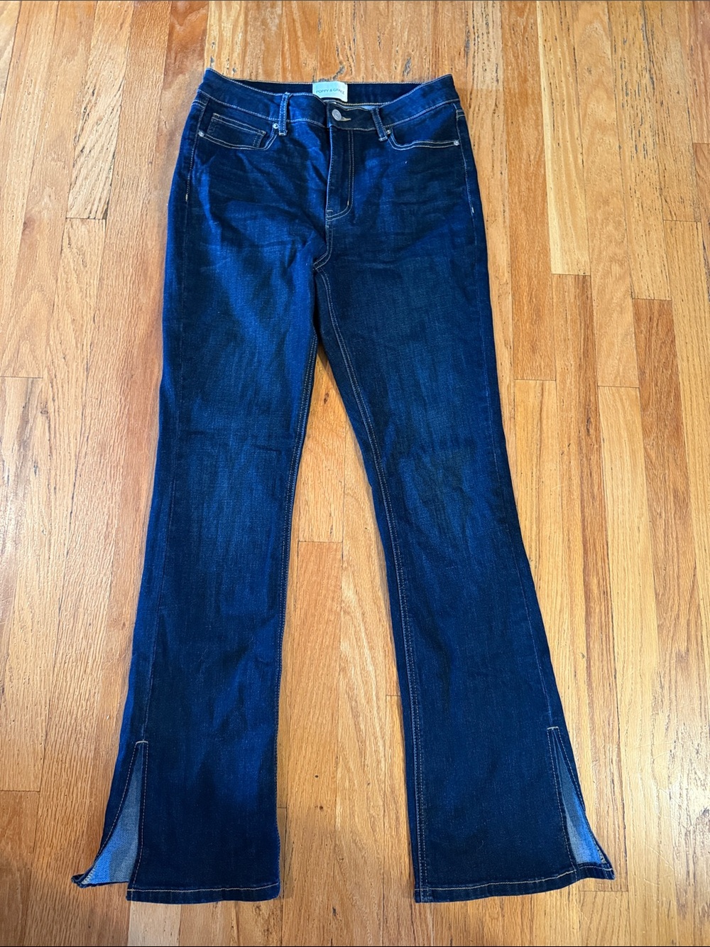 Embroidered Pocket Flared Jeans